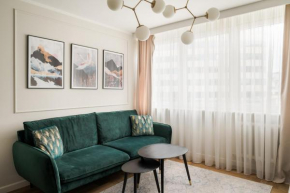 Metro Wierzbno Deluxe Apartment